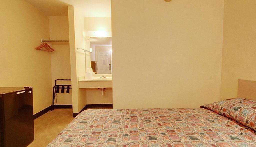 Americas Best Value Inn And Suites Carbondale Extérieur photo