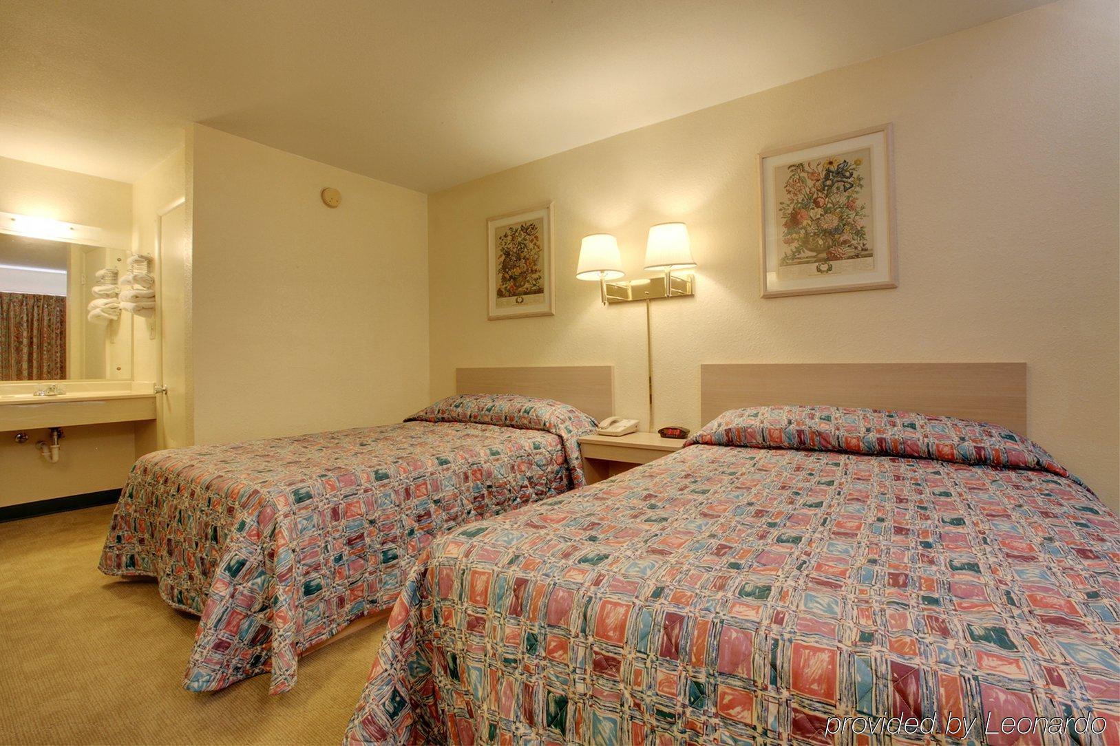 Americas Best Value Inn And Suites Carbondale Chambre photo