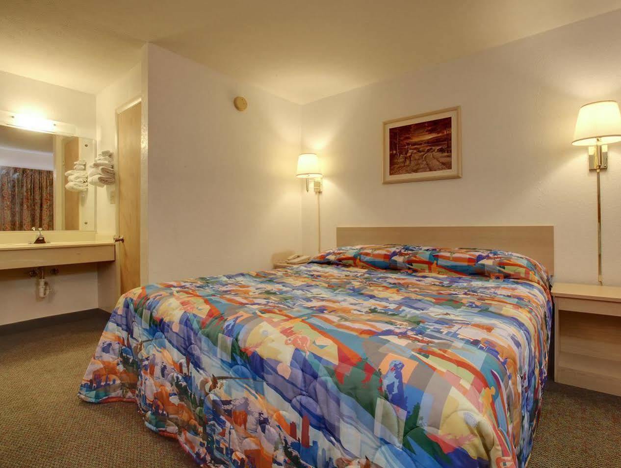 Americas Best Value Inn And Suites Carbondale Extérieur photo