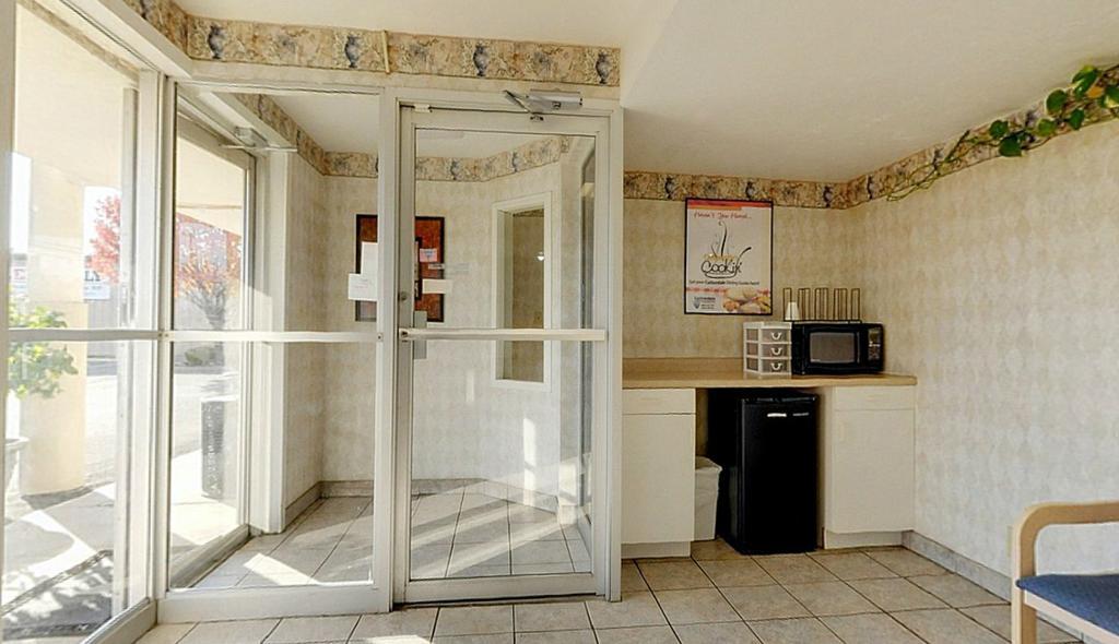 Americas Best Value Inn And Suites Carbondale Extérieur photo